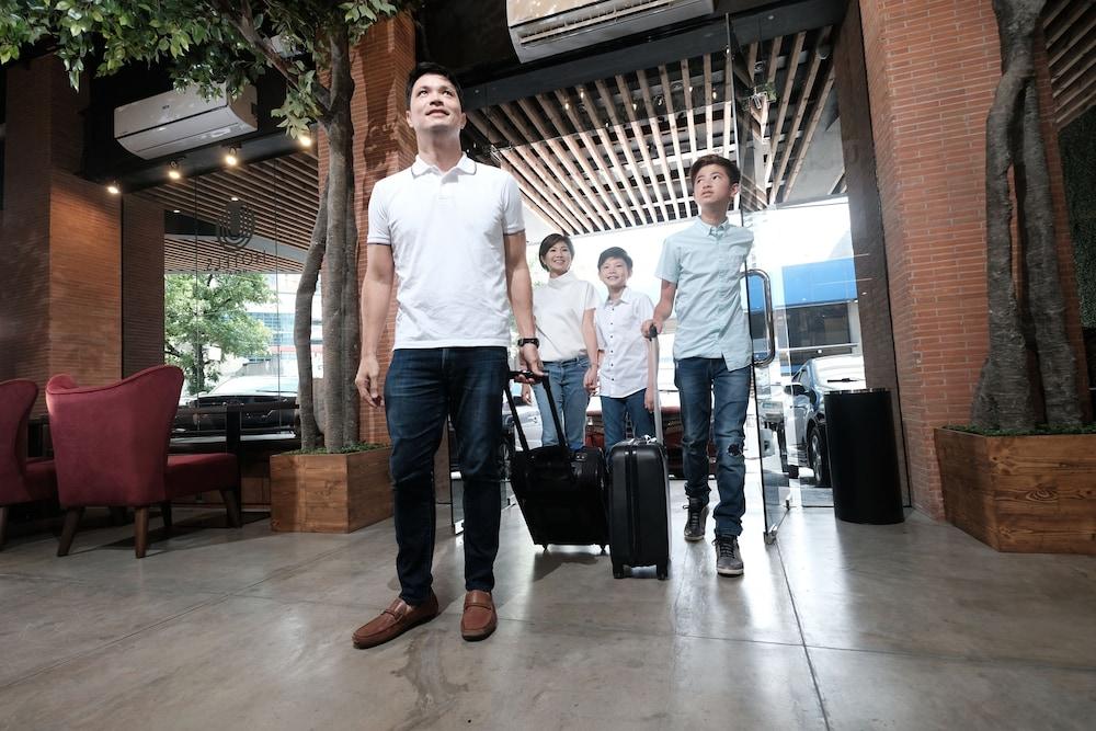 U Hotels Makati Μακάτι Εξωτερικό φωτογραφία