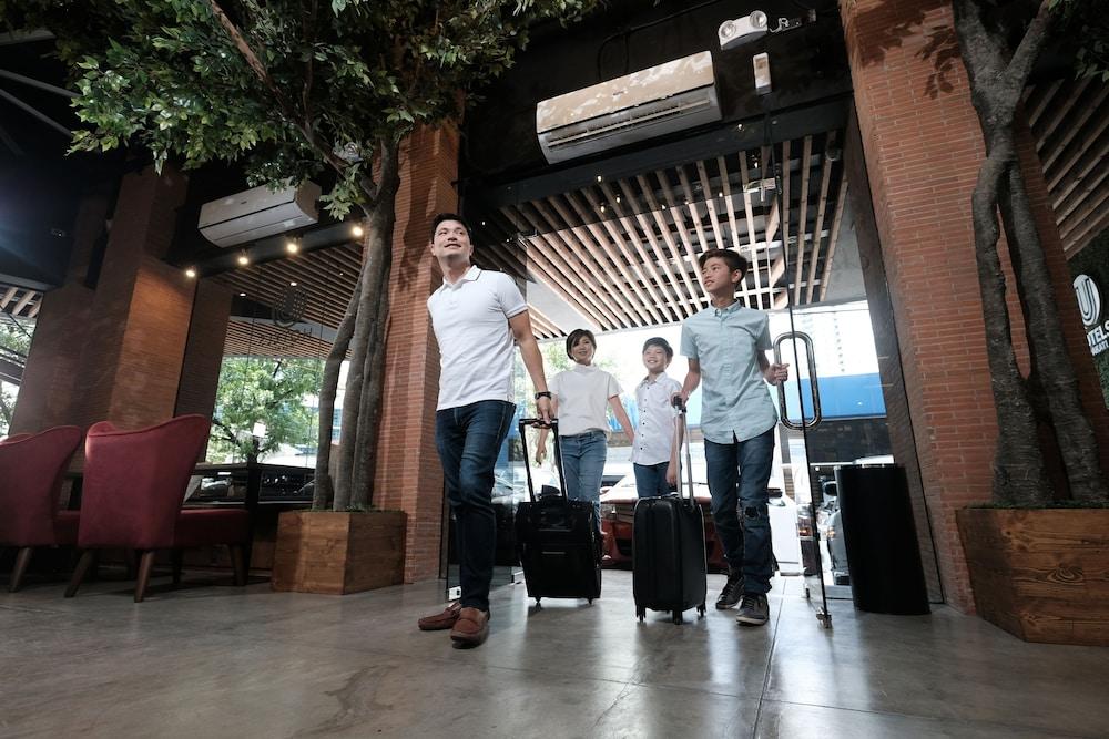 U Hotels Makati Μακάτι Εξωτερικό φωτογραφία