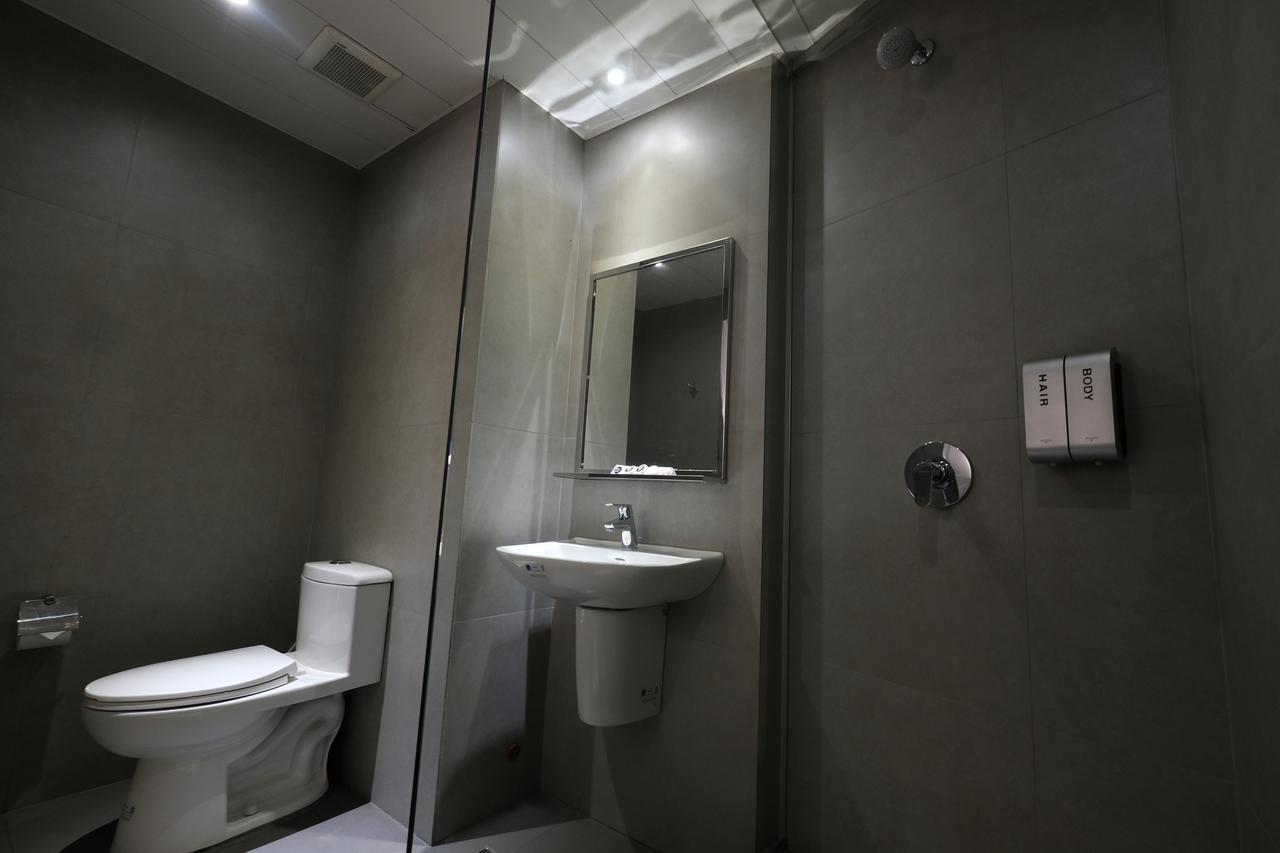 U Hotels Makati Μακάτι Εξωτερικό φωτογραφία